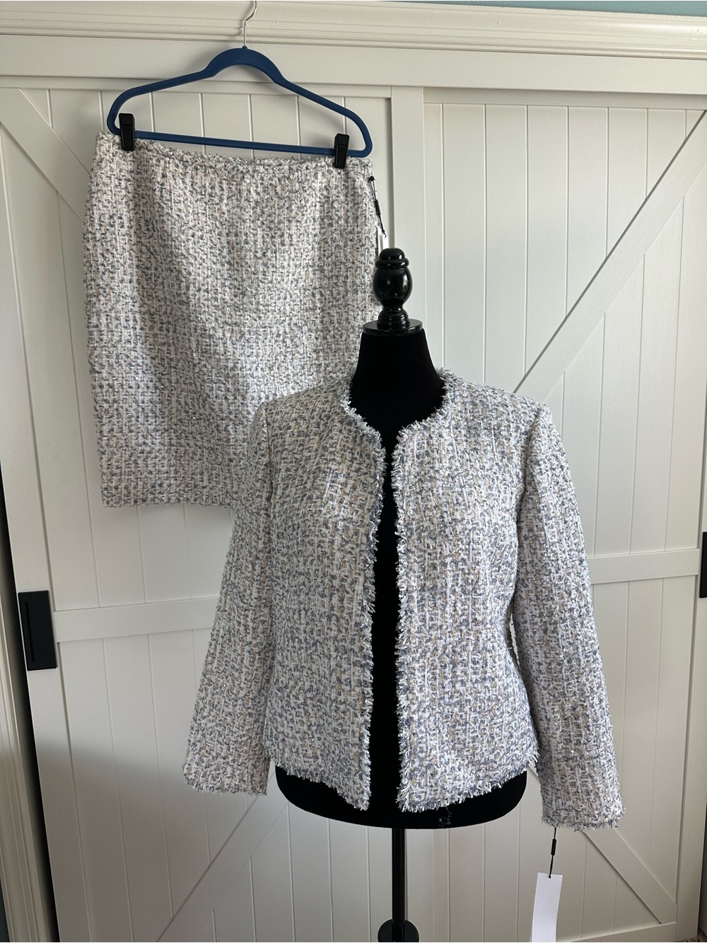 Calvin Klein Tweed Metallic Jacket Skirt Suit Set Size 16 NWT